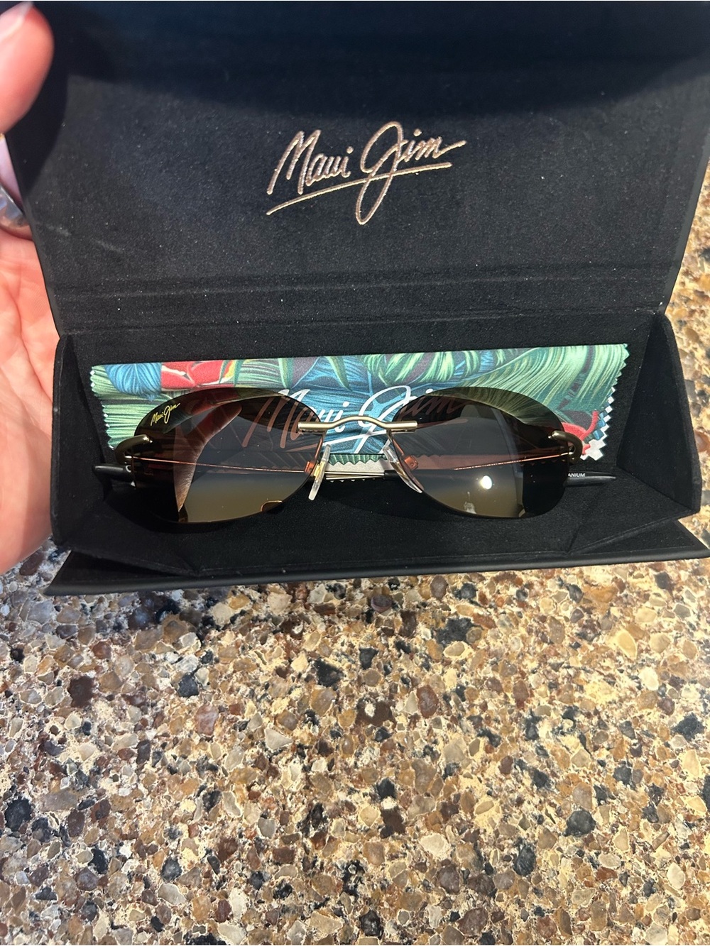 Maui Jim Rimless Sunglasses with Gold Frame and Brown Gradient Lenses
